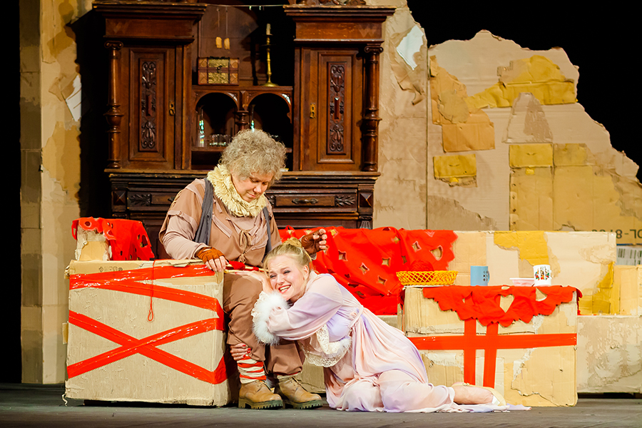 Как пришить старушку?, 2016