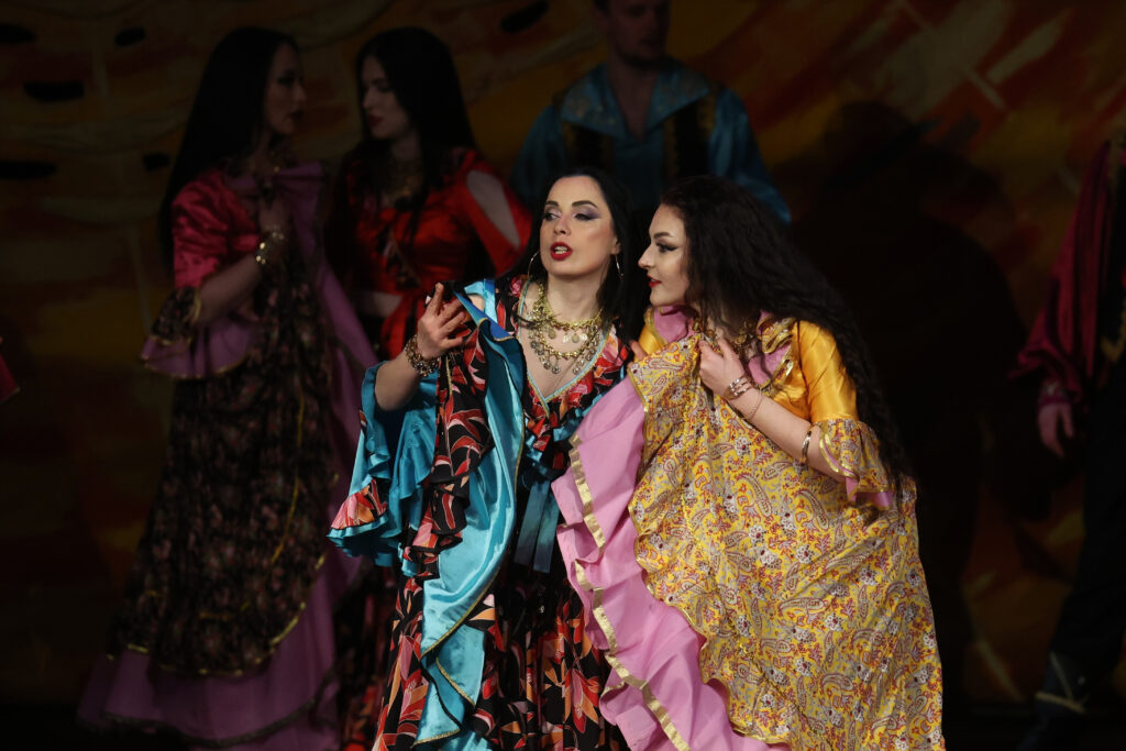 0e1a6c39-200e-447d-86b6-6b5f6293f7da