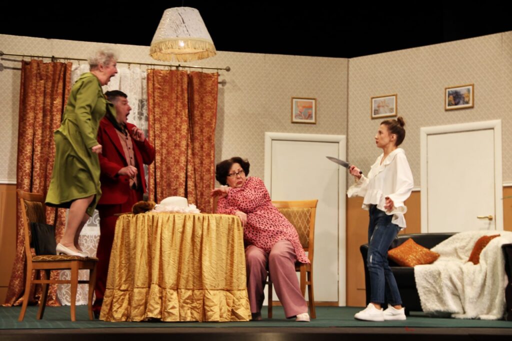 6fda3328-7d7f-4f62-96a6-11cfa065fdde