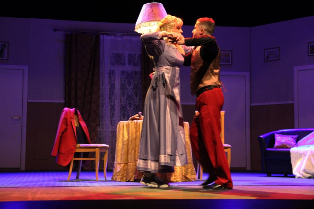 fd64174b-b2ad-4c53-b1ae-b00d0d63420c